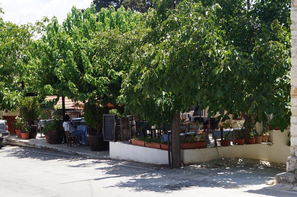 فيلا Makrinari Tis Pano Geitonias Salamiou المظهر الخارجي الصورة