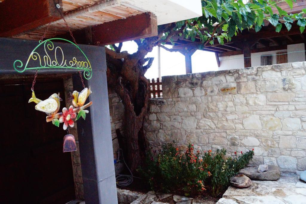 فيلا Makrinari Tis Pano Geitonias Salamiou المظهر الخارجي الصورة